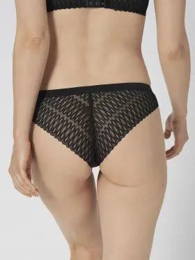 FIGI TRIUMPH AURA SPOTLIGHT BRAZILIAN