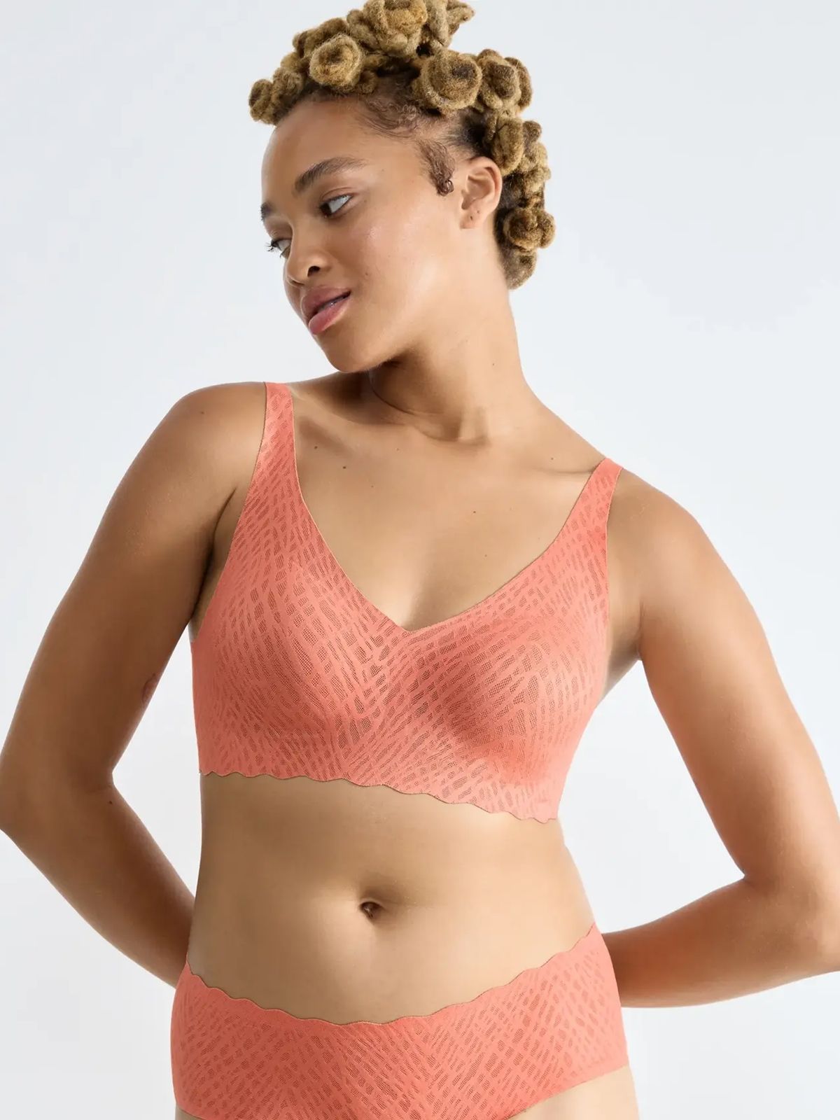 BIUSTONOSZ SLOGGI ZERO FEEL BLISS SOFT BRA