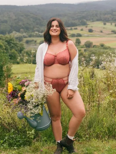 FIGI SAMANTA NAOMI B400