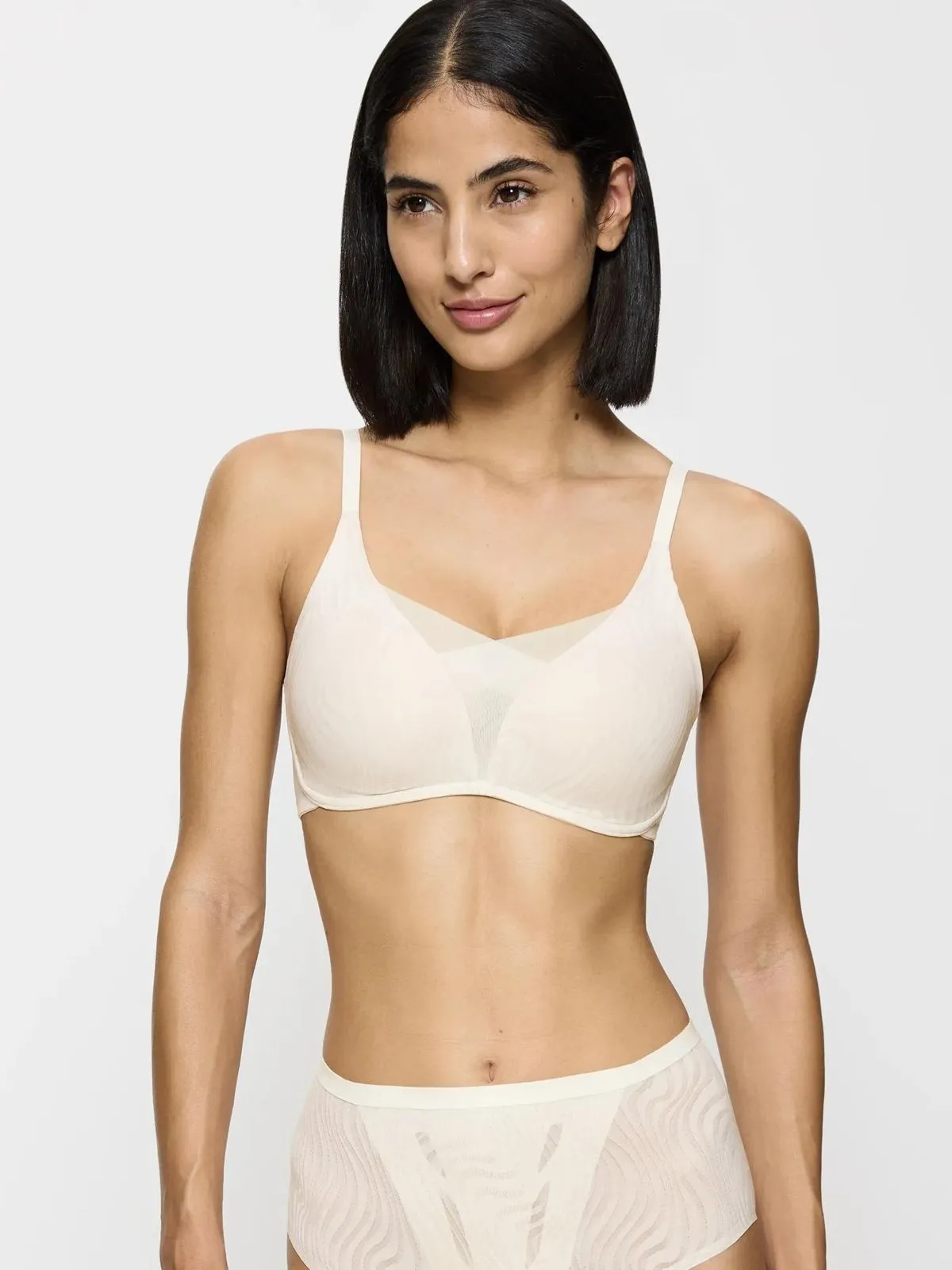 BIUSTONOSZ TRIUMPH SHAPE SMART ELLIPSE P