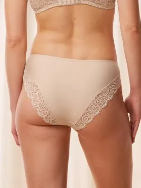 FIGI TRIUMPH AMOURETTE TAI