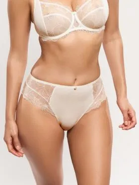 FIGI EMPREINTE MAY 05227