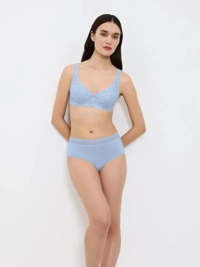 BIUSTONOSZ TRIUMPH AMOURETTE WHP