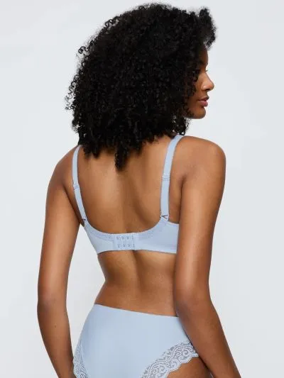 BIUSTONOSZ TRIUMPH AMOURETTE W01