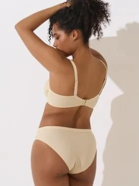 BIUSTONOSZ LISCA LAURA 020325