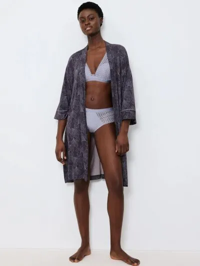 SZLAFROK TRIUMPH AURA SPOTLIGHT ROBE 01