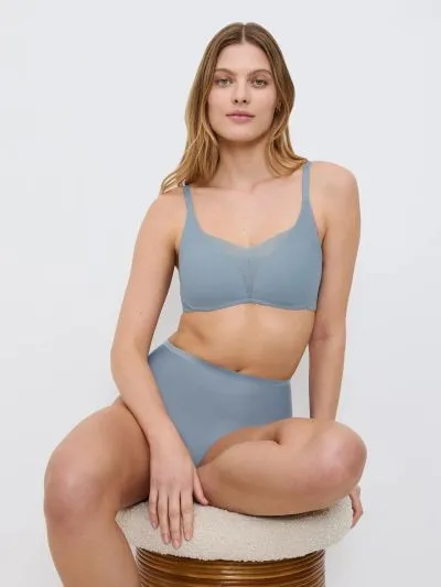 BIUSTONOSZ TRIUMPH SHAPE SMART P