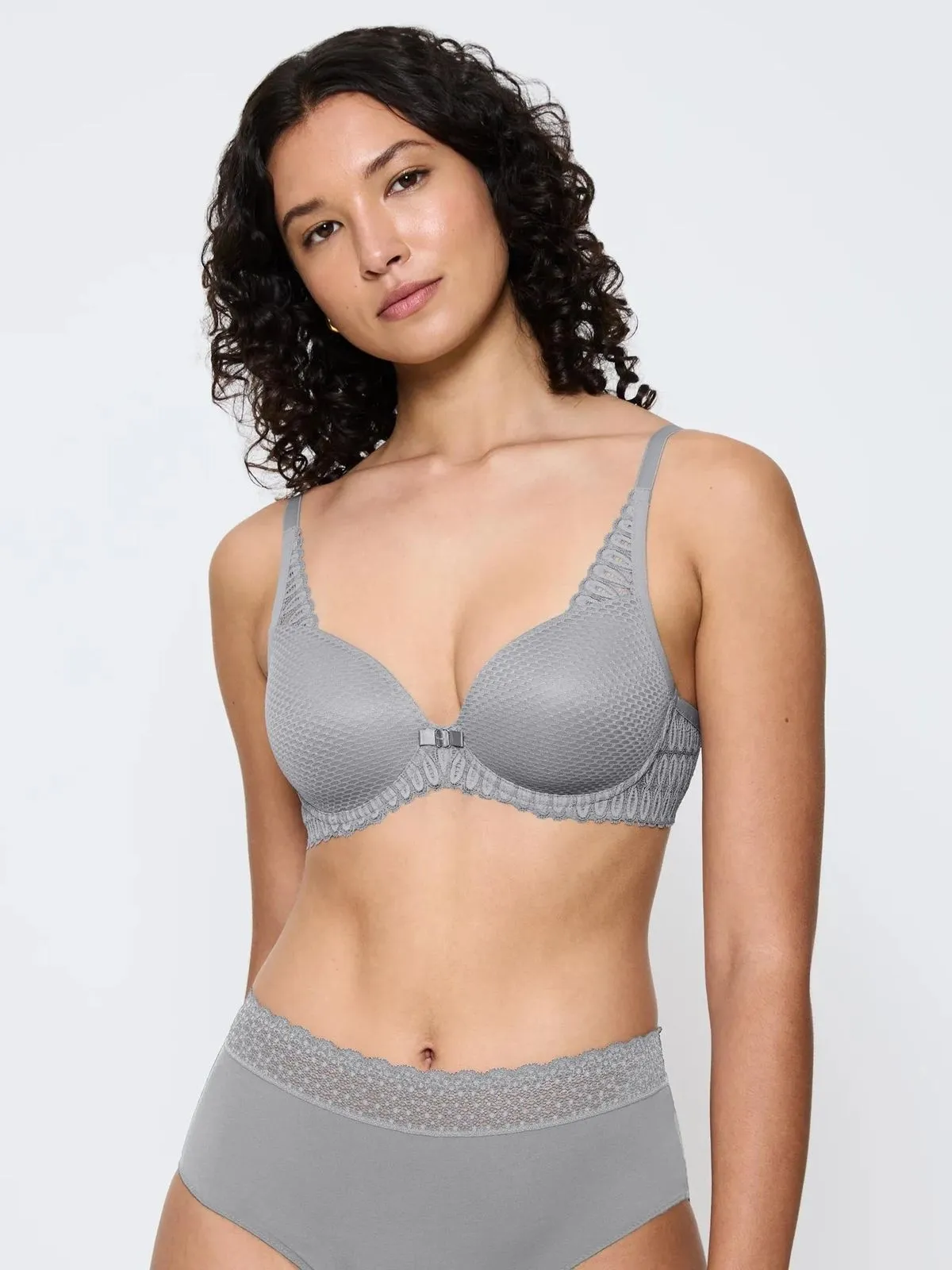 BIUSTONOSZ TRIUMPH AURA SPOTLIGHT T WHP