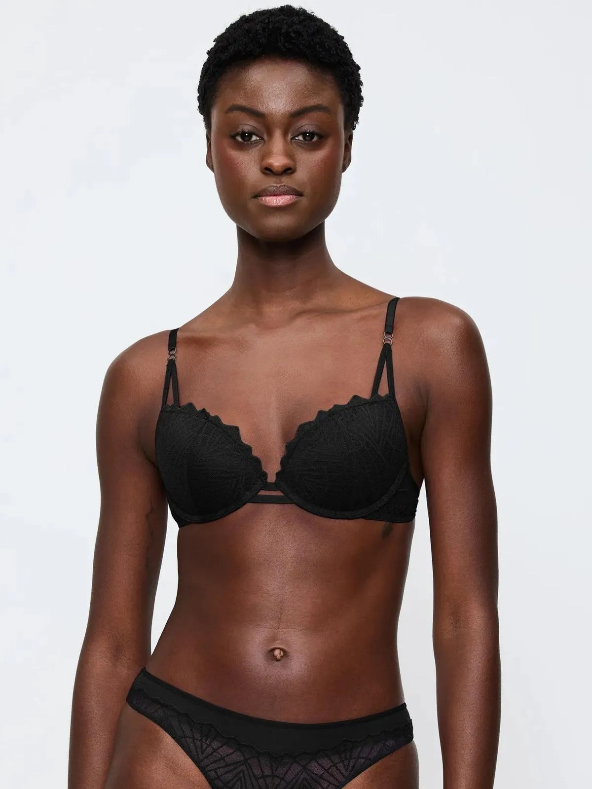 BIUSTONOSZ TRIUMPH THAT NIGHT IN VEGAS WHU