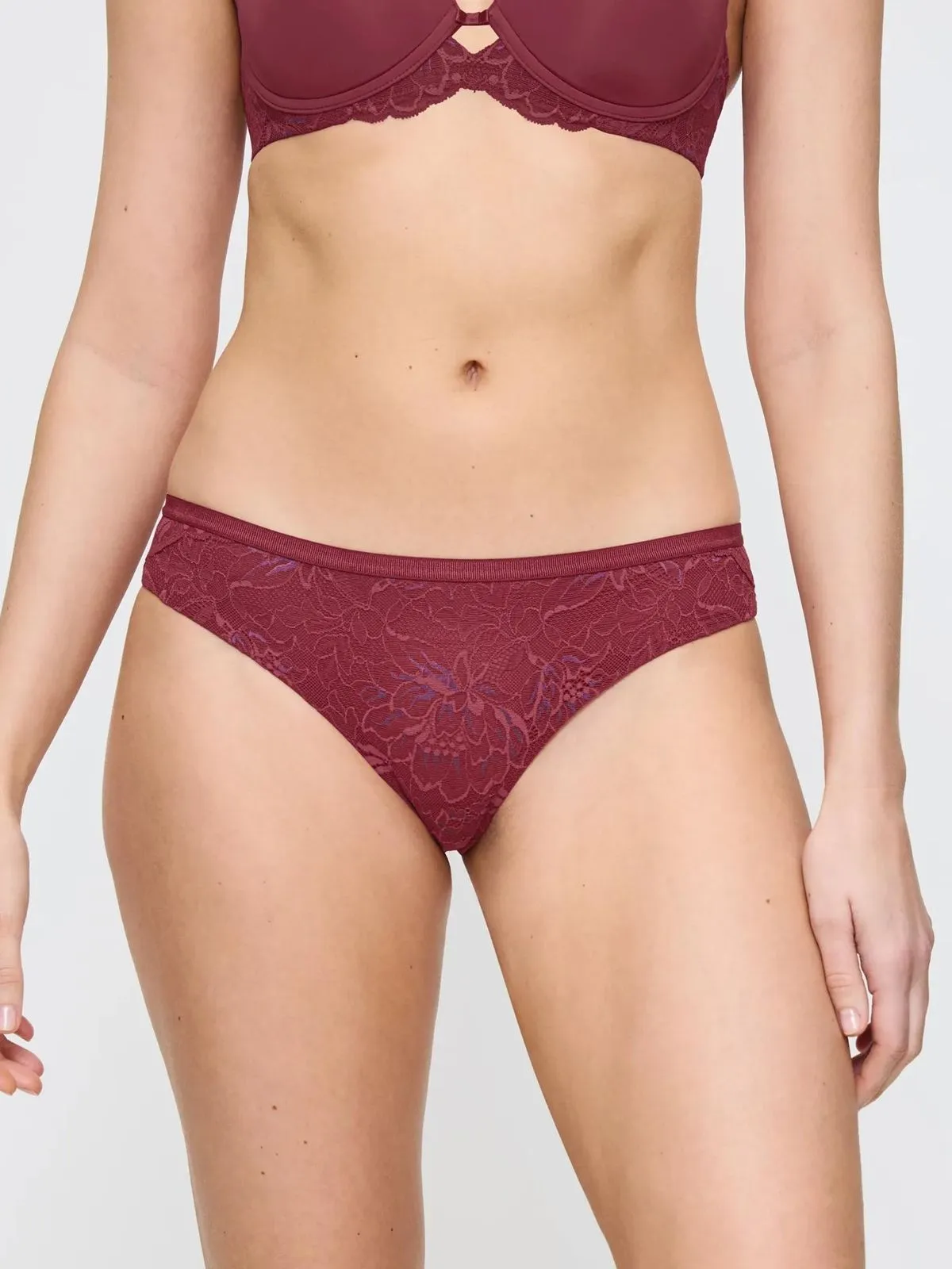 FIGI TRIUMPH AMOURETTE CHARM T BRAZILIAN 01
