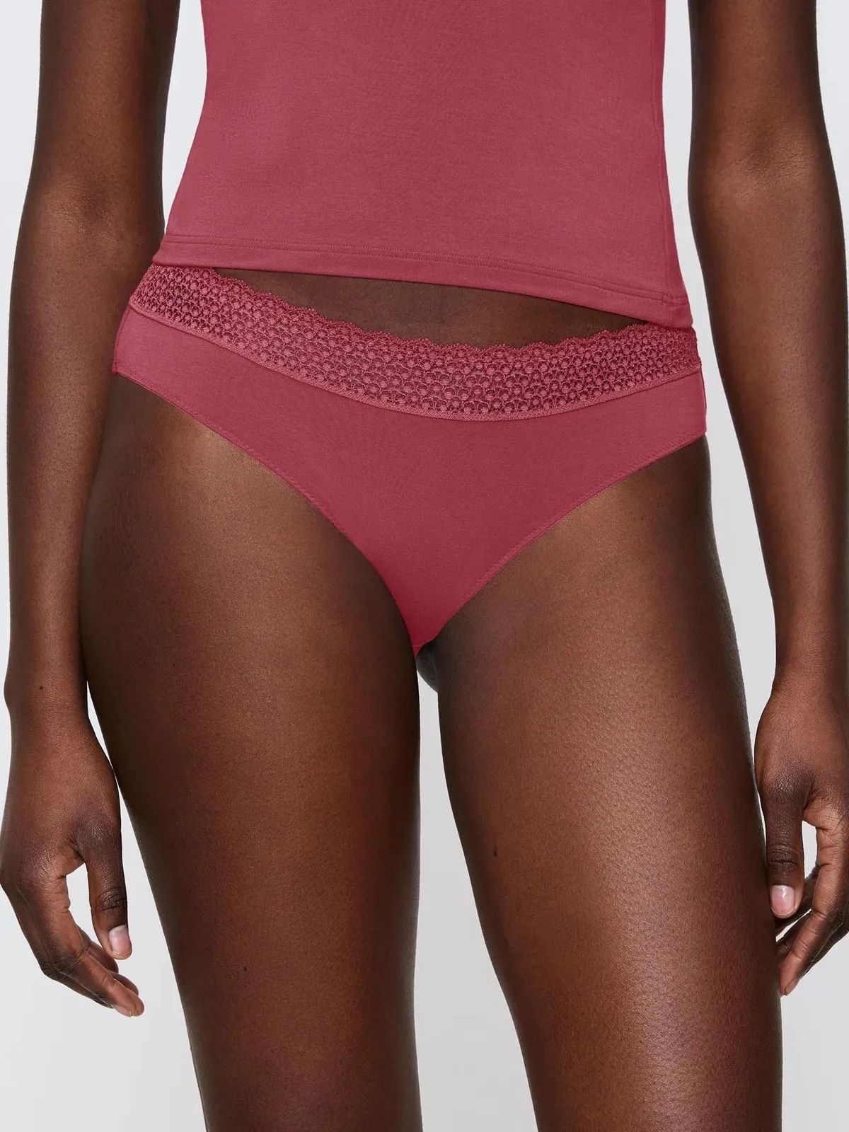 FIGI TRIUMPH FEEL OF MODAL TAI