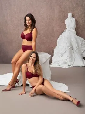 BIUSTONOSZ CORIN VIRGINIA 17871