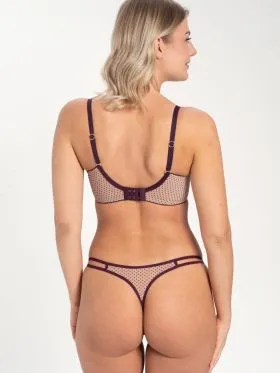 BIUSTONOSZ SAMANTA SILVIA 143