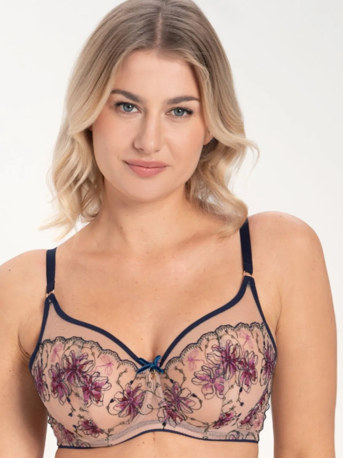 BIUSTONOSZ SAMANTA FRIDA A143