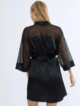 SZLAFROK TRIUMPH A WEEKEND TO REMEMBER ROBE