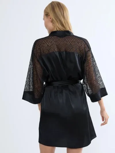 SZLAFROK TRIUMPH A WEEKEND TO REMEMBER ROBE