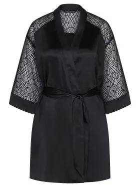 SZLAFROK TRIUMPH A WEEKEND TO REMEMBER ROBE