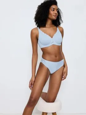 FIGI TRIUMPH AMORETTE TAI 00SA ICE TAI