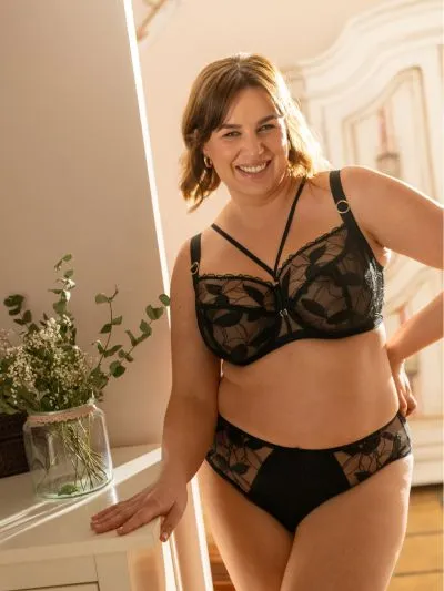 BIUSTONOSZ SAMANTA KENDALL A922