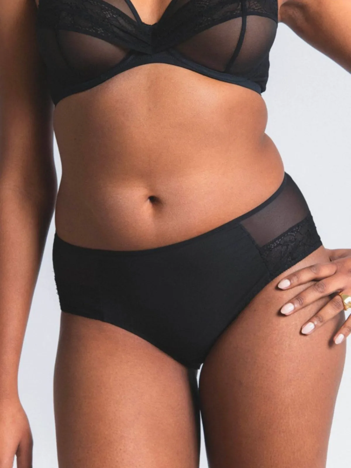 FIGI MAISON LEJABY NUDITE E12264