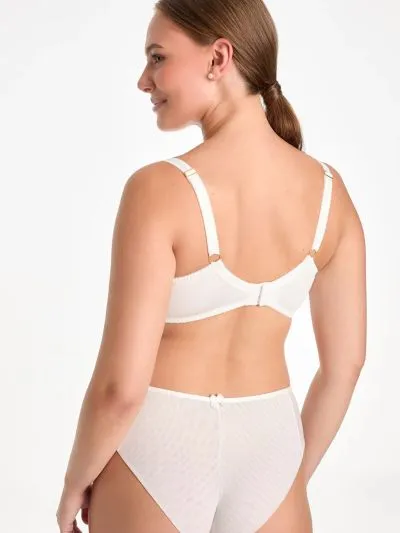 FIGI EWA BIEN RINA C511