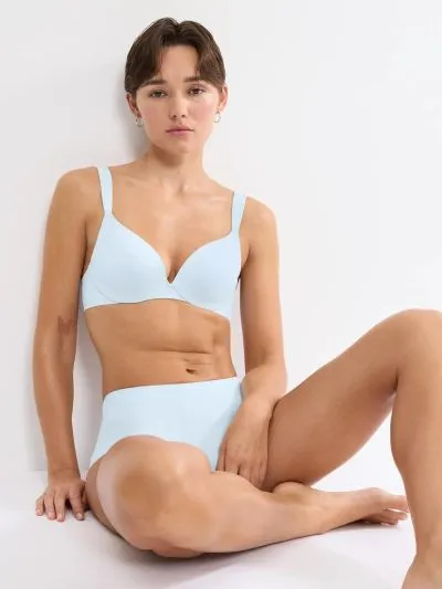 BIUSTONOSZ TRIUMPH BODY MAKE-UP ILLUSION WP EX