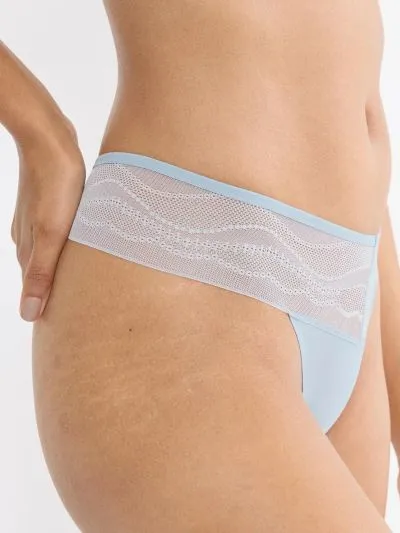 FIGI TRIUMPH BREATHE & LIFT SMATR STRING