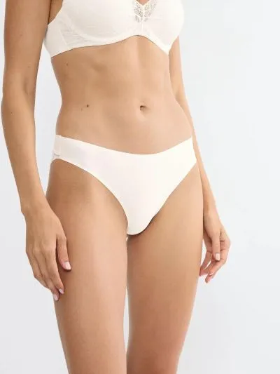 FIGI TRIUMPH BODY MAKE-UP ILLUSION LACE HIGHLEG TAI