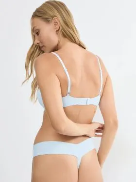 BIUSTONOSZ TRIUMPH BODY MAKE-UP ILLUSION WHP